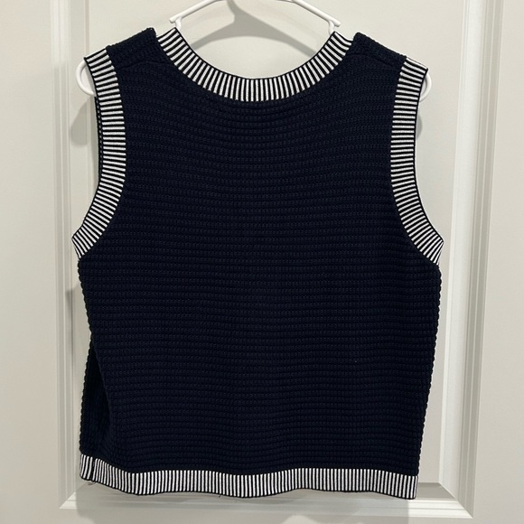 NWT Adrianna Papell Navy and Ivory Textured Vest - Picture 3 of 3